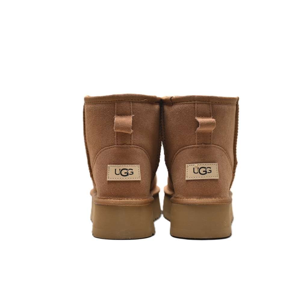 UGG Mini Chestnut Plataforma